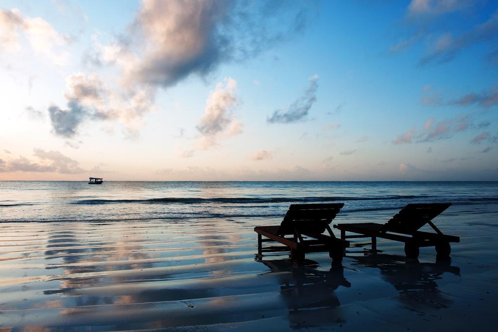 Neptune Paradise Beach Resort & Spa Galu Esterno foto