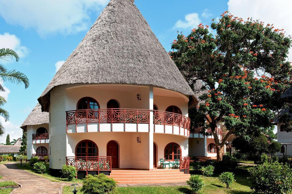 Neptune Paradise Beach Resort & Spa Galu Esterno foto