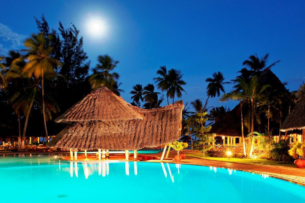 Neptune Paradise Beach Resort & Spa Galu Esterno foto