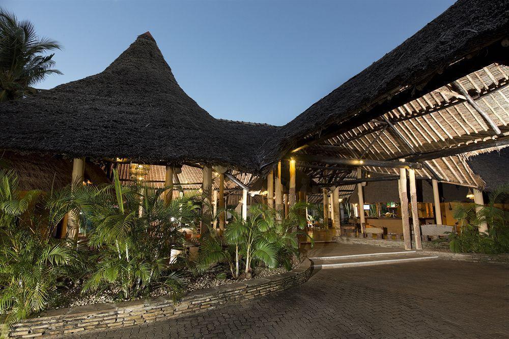 Neptune Paradise Beach Resort & Spa Galu Esterno foto
