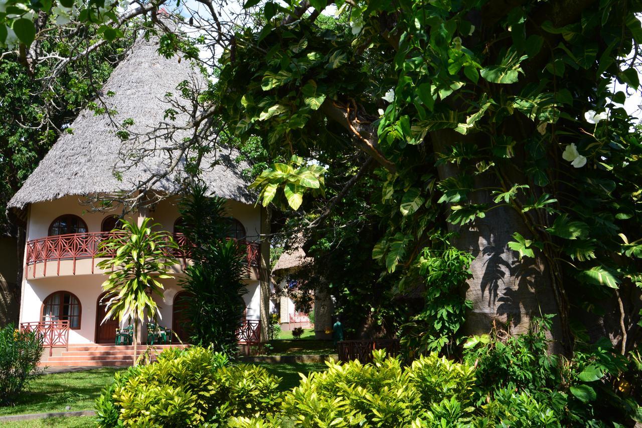 Neptune Paradise Beach Resort & Spa Galu Esterno foto