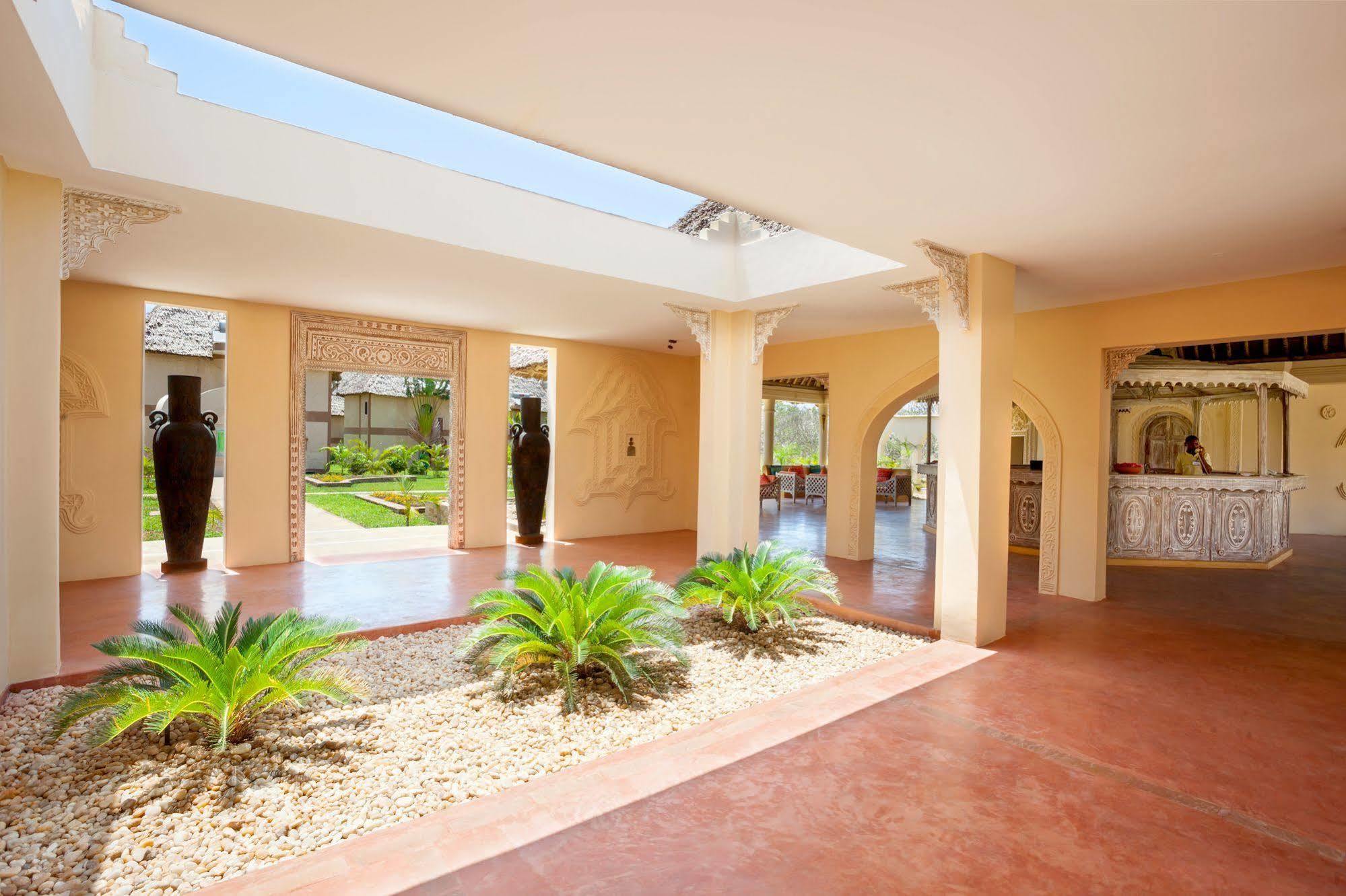 Neptune Paradise Beach Resort & Spa Galu Esterno foto