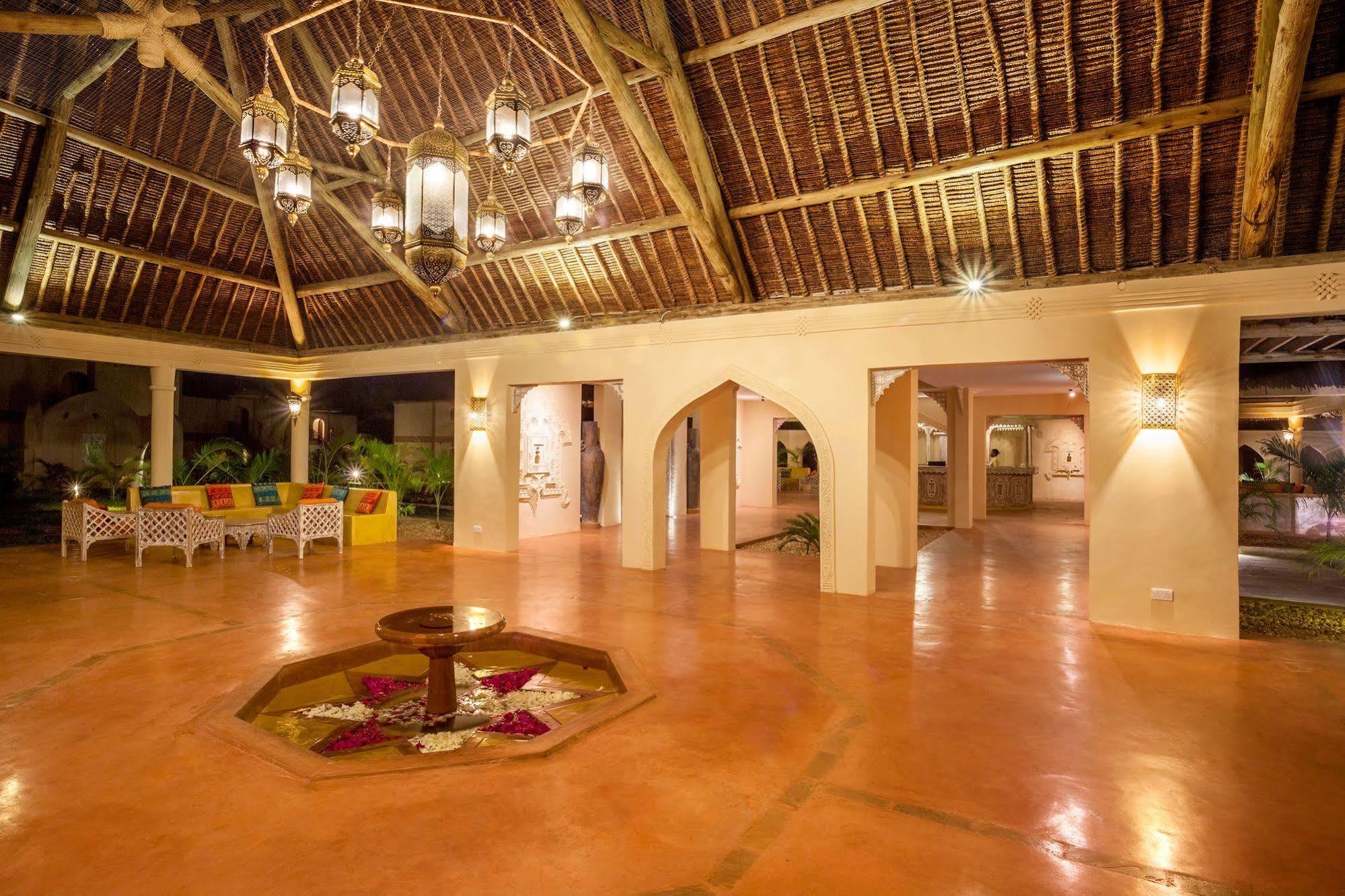 Neptune Paradise Beach Resort & Spa Galu Esterno foto