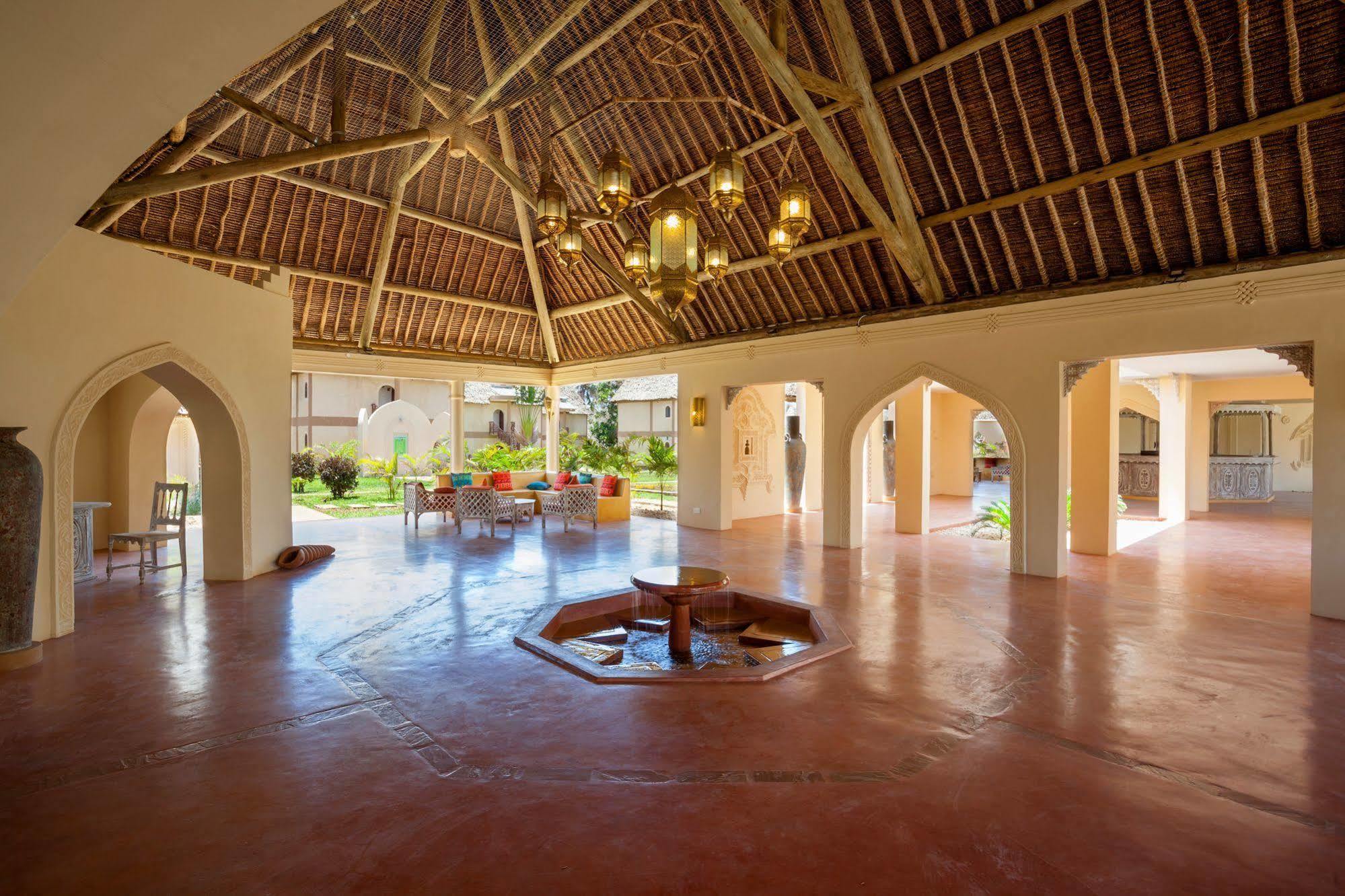 Neptune Paradise Beach Resort & Spa Galu Esterno foto