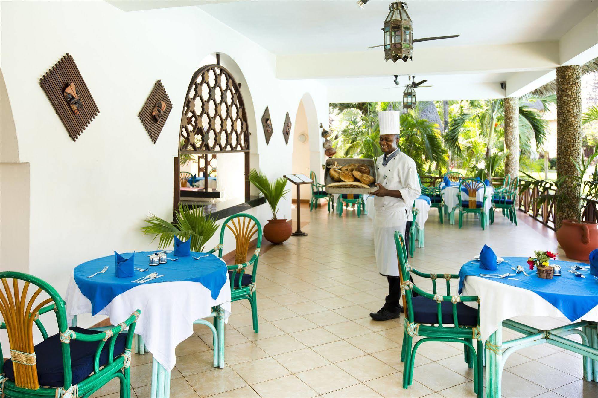 Neptune Paradise Beach Resort & Spa Galu Esterno foto