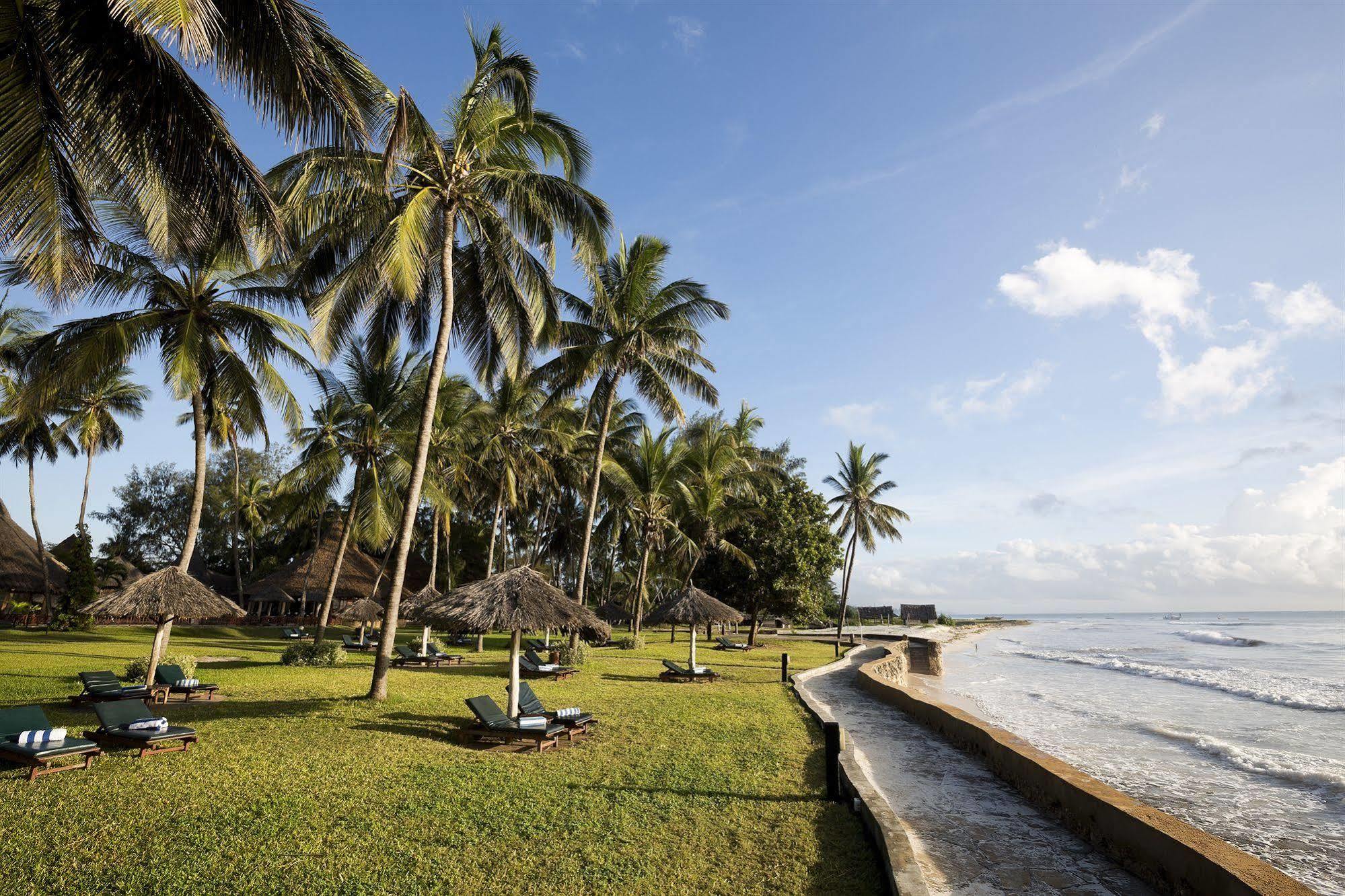 Neptune Paradise Beach Resort & Spa Galu Esterno foto